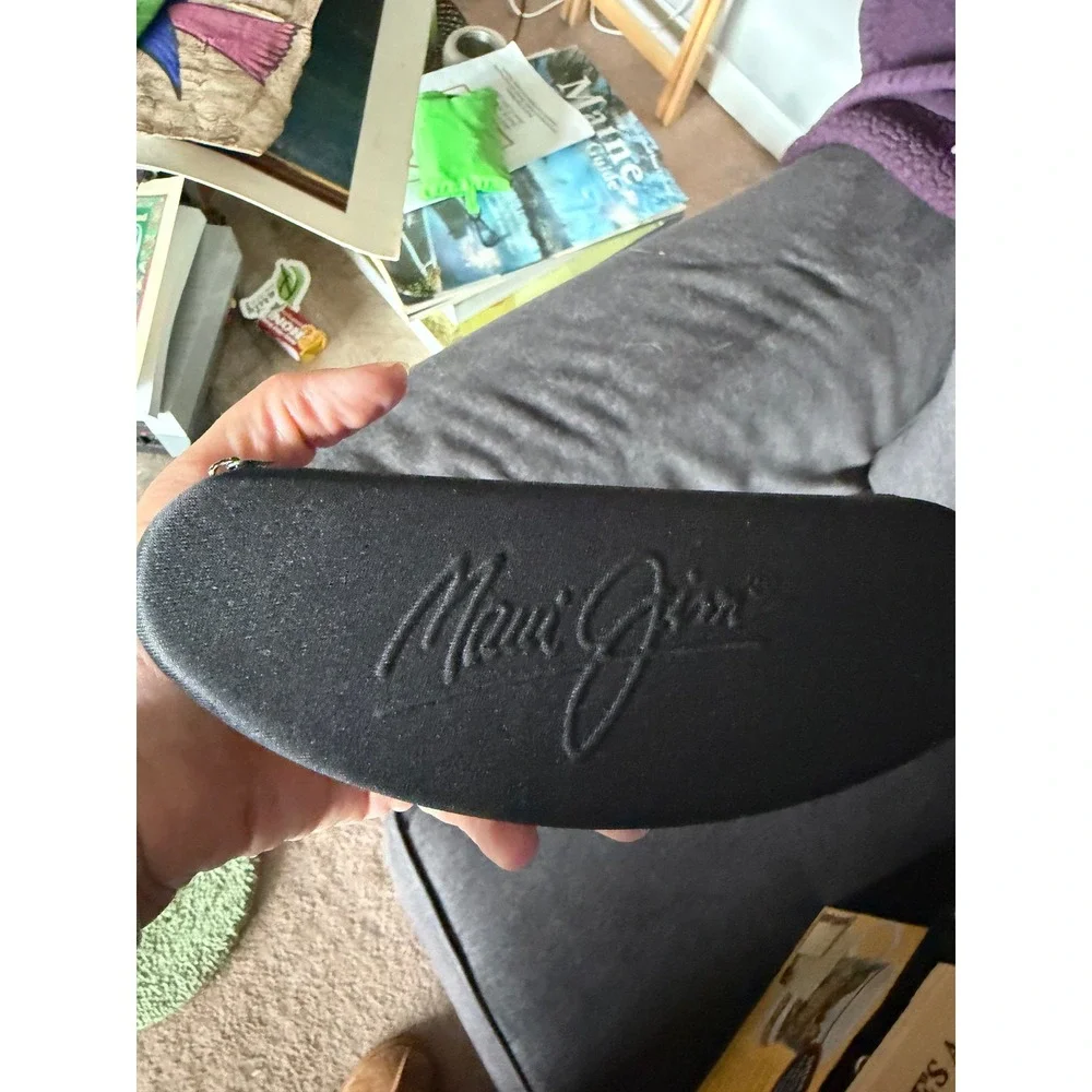 Maui Jim Black Semi Hard Zipper Sunglasses Case with Swivel Clip